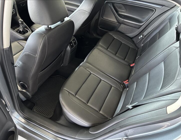 Volkswagen Golf Kombi 2,0 l 103 kw