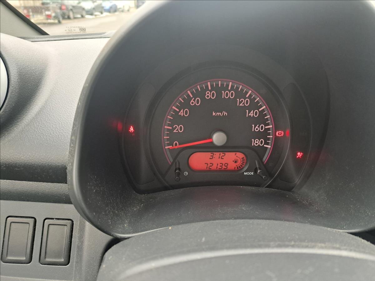 Suzuki Alto Hatchback 996,0 50 kw