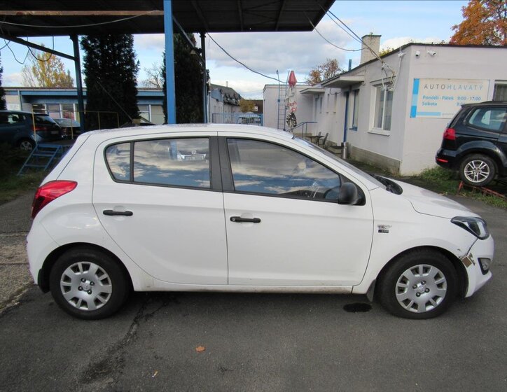 Hyundai i20 Hatchback 1,2 l 62 kw