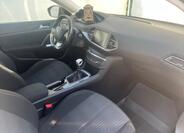 Peugeot 308 8