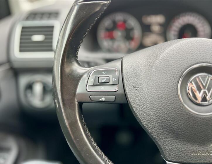 Volkswagen Touran 26