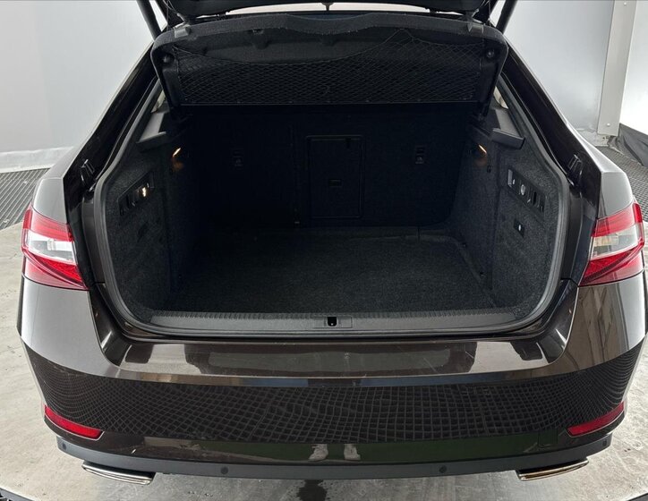 Škoda Superb Liftback 2,0 l 206 kw