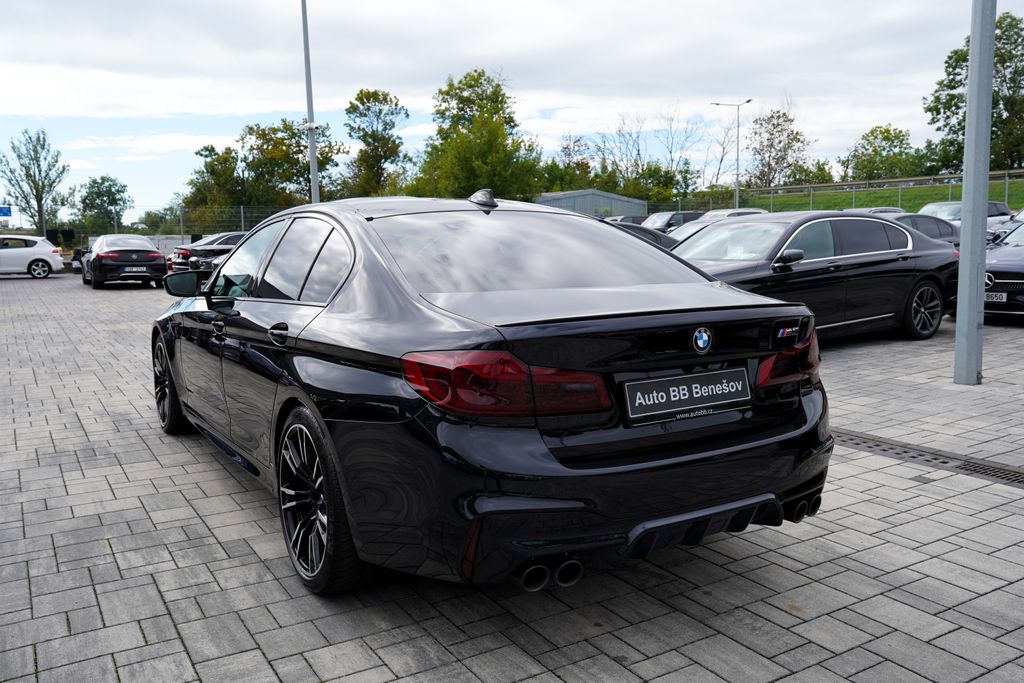 BMW M5