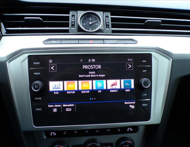 Volkswagen Passat Kombi 1,6 l 88 kw