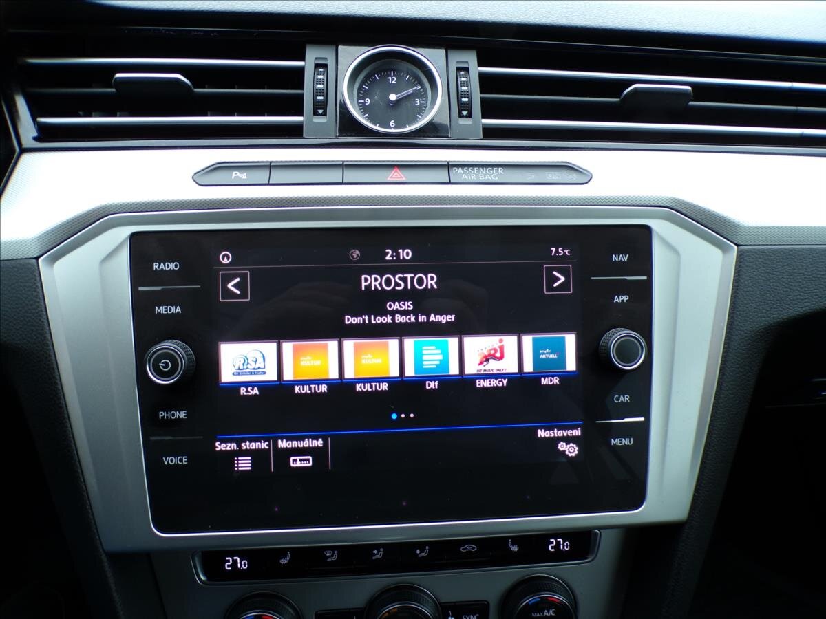 Volkswagen Passat Kombi 1,6 l 88 kw