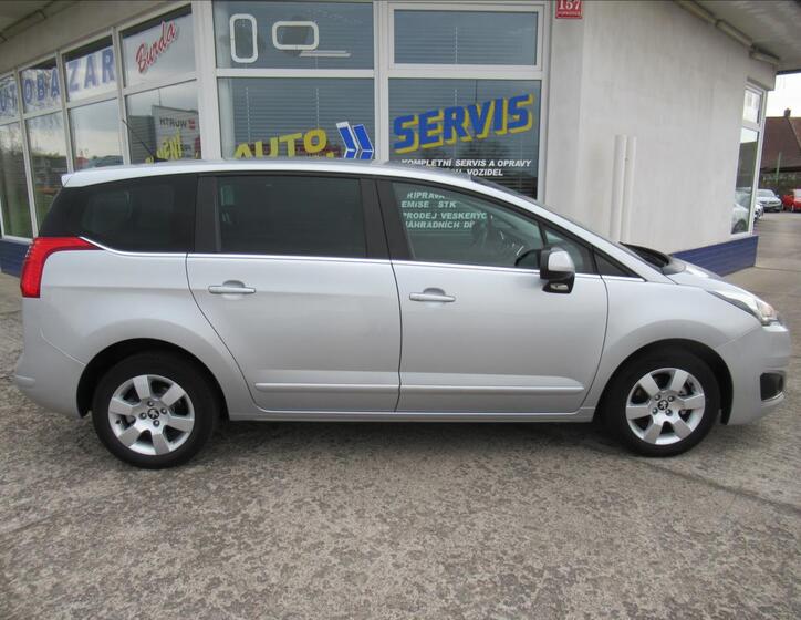 Peugeot 5008 7