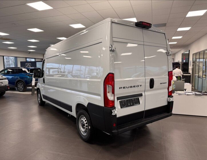 Peugeot Boxer Skříň 2,2 l 132 kw