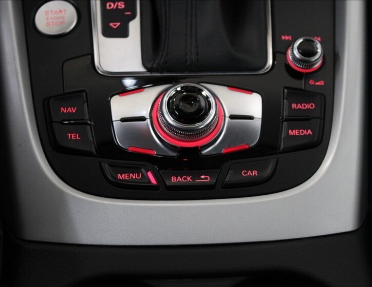 Audi Q5 SUV 2,0 l 140 kw