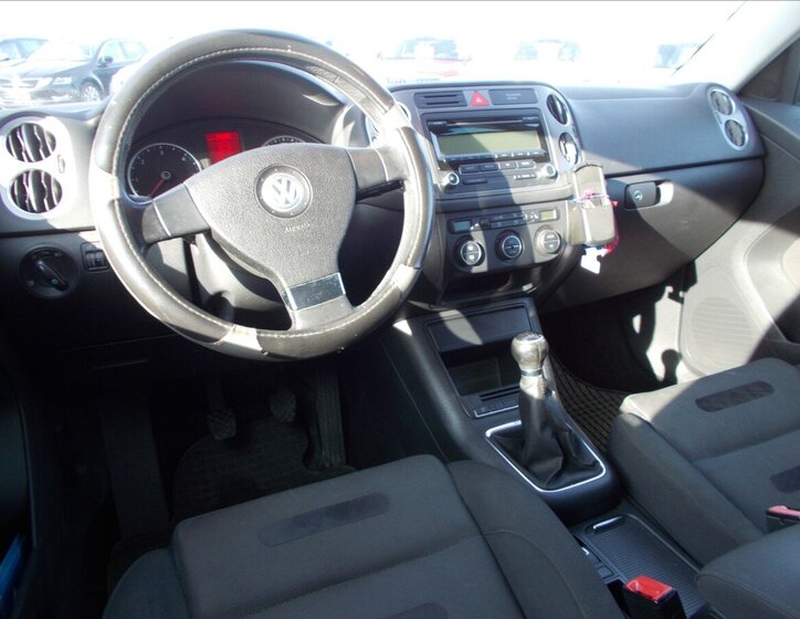 Volkswagen Tiguan SUV 2,0 l 103 kw