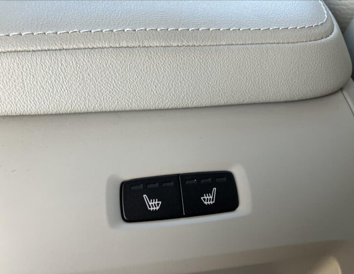 Volvo V60 Kombi 2,0 l 145 kw