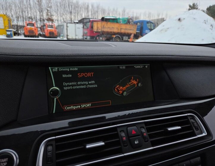 BMW Řada 7 Sedan 4,4 l 300 kw