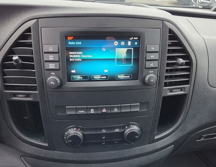 Mercedes-Benz Vito 13