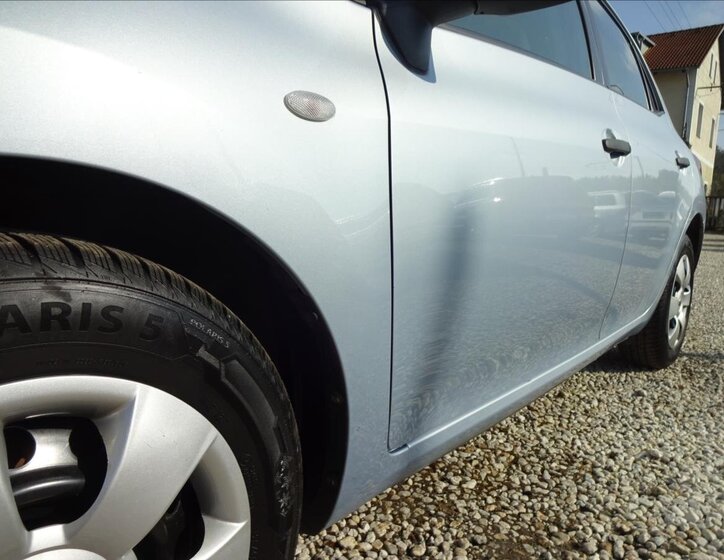 Toyota Auris Hatchback 1,3 l 74 kw