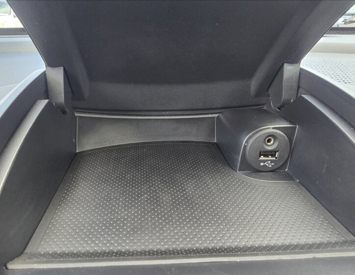 Nissan Note Hatchback 1,5 l 66 kw