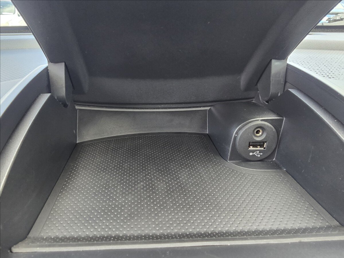 Nissan Note Hatchback 1,5 l 66 kw