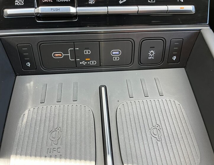 Hyundai Santa Fe SUV / Terénní 1,6 l 158 kw