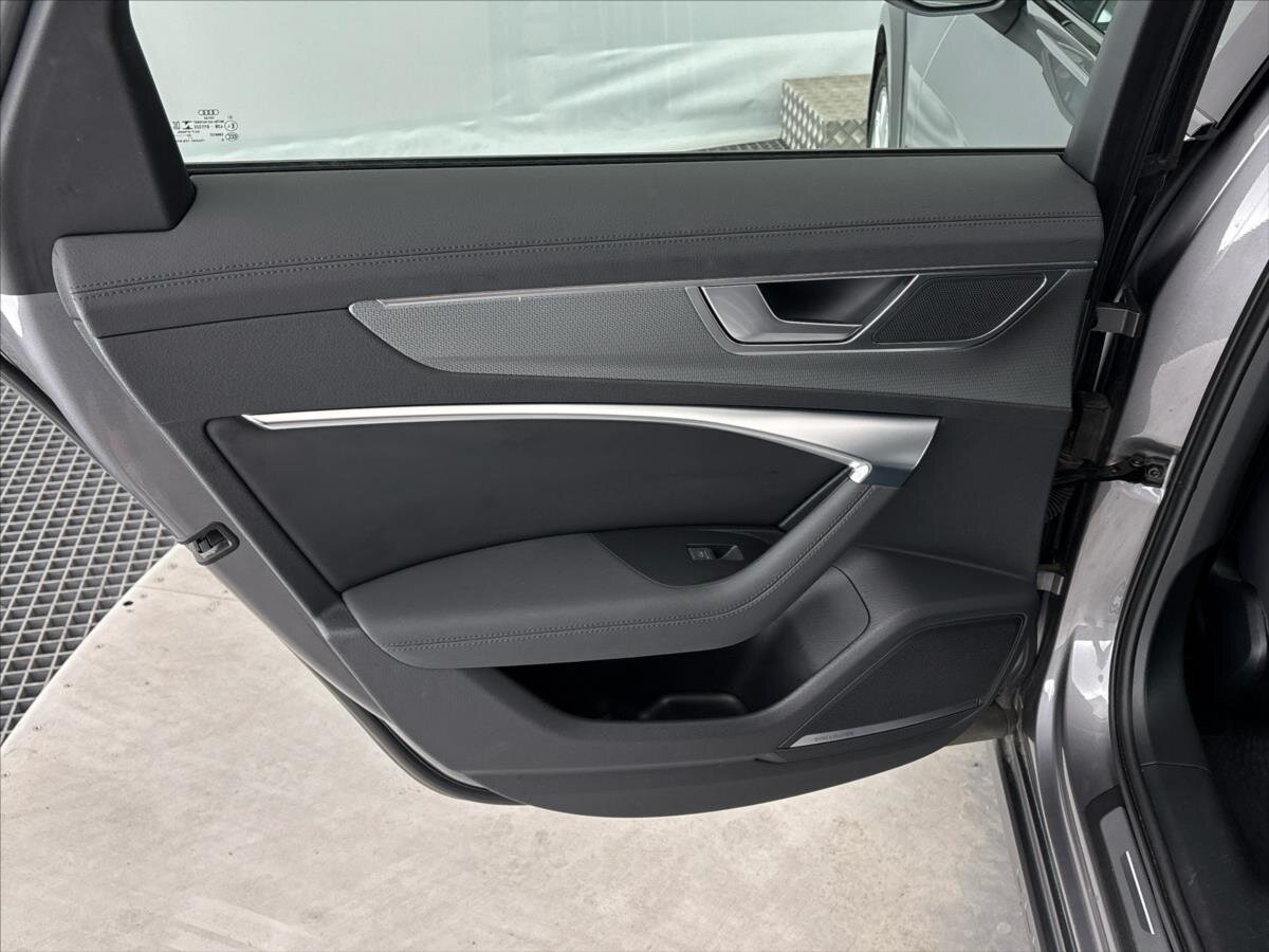 Audi A6 Allroad Kombi 3,0 l 253 kw