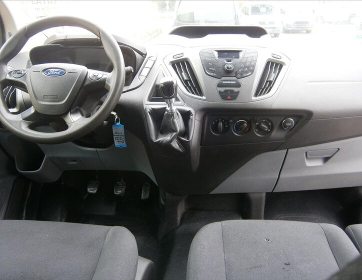 Ford Transit Custom Kombi 2,2 l 74 kw