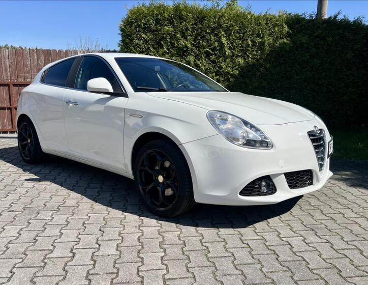 Alfa Romeo Giulietta 7