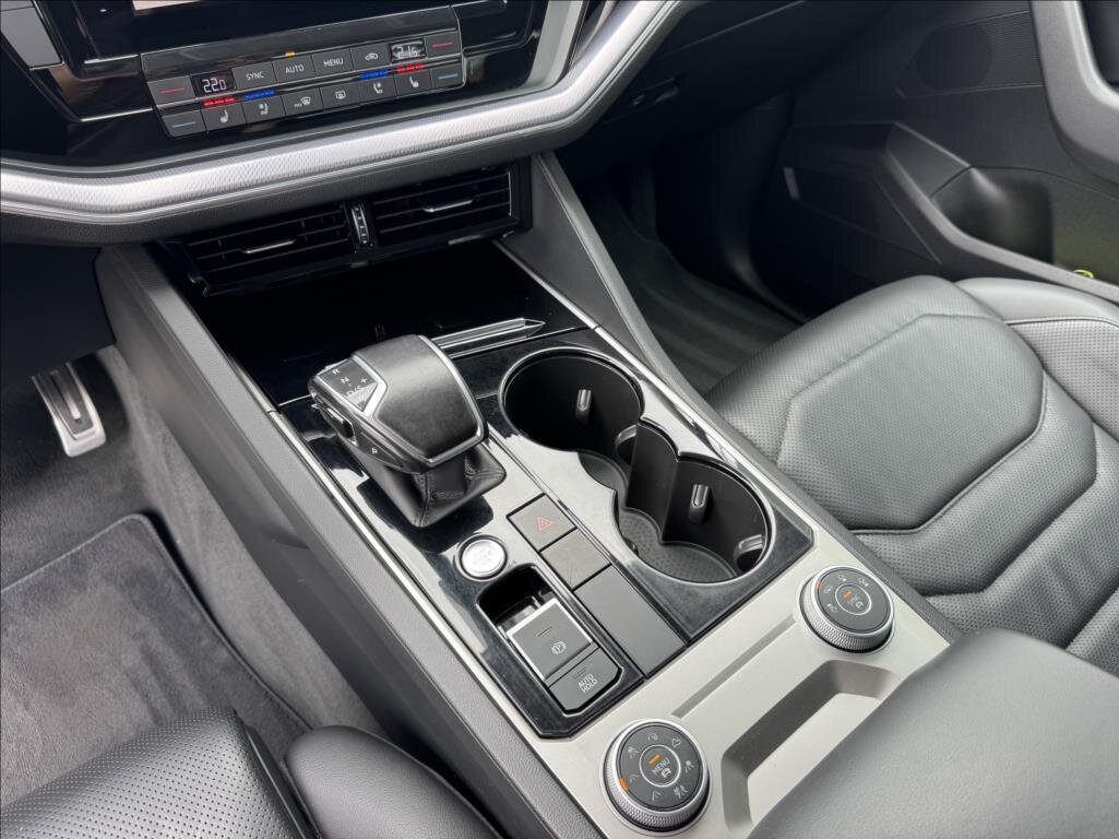 Volkswagen Touareg Kombi 3,0 l 210 kw