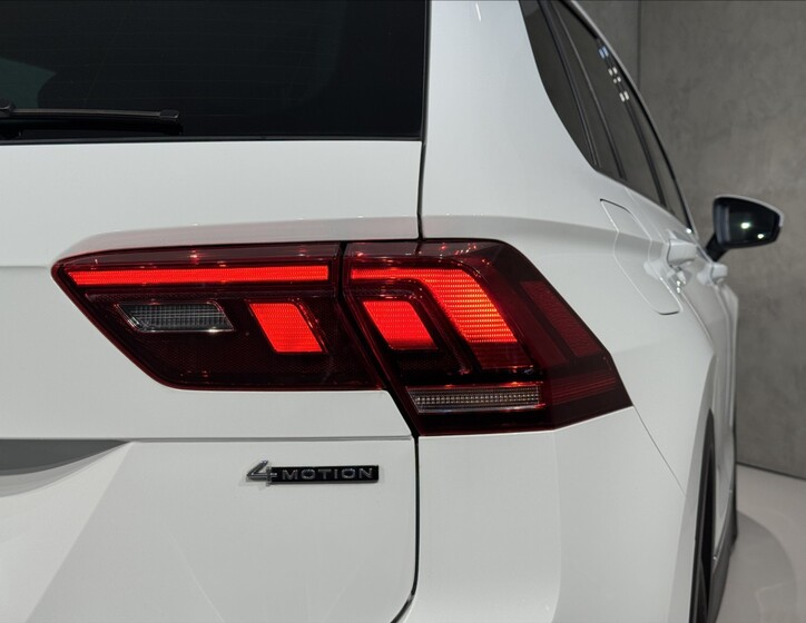 Volkswagen Tiguan 11