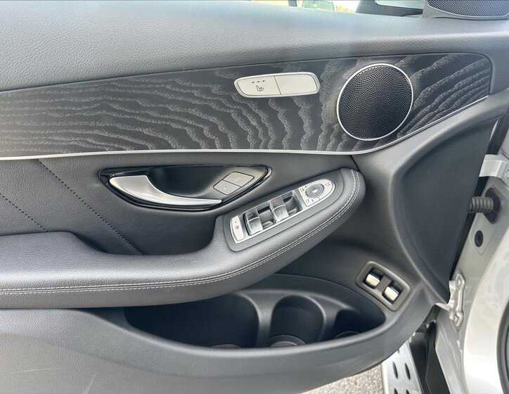 Mercedes-Benz GLC 13