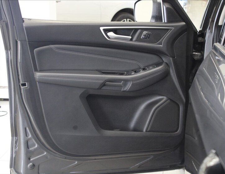 Ford S-MAX MPV 2,0 l 132 kw