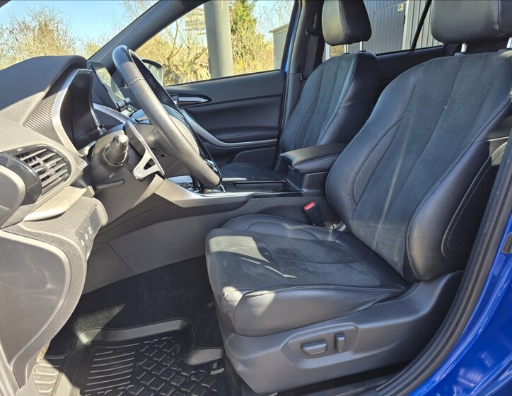 Mitsubishi Eclipse Cross CUV / Crossover 2,4 l 72 kw