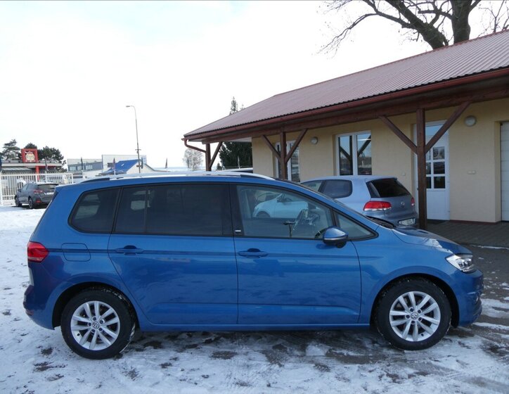 Volkswagen Touran MPV 1,2 l 81 kw