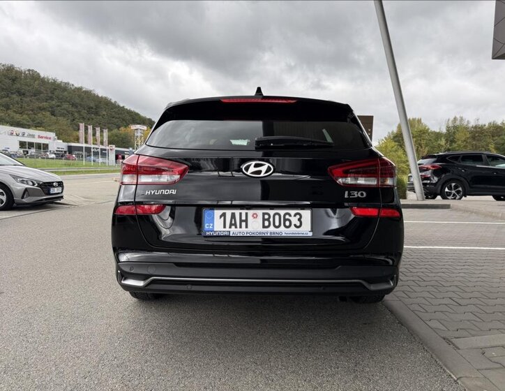 Hyundai i30 Kombi 998,0 74 kw