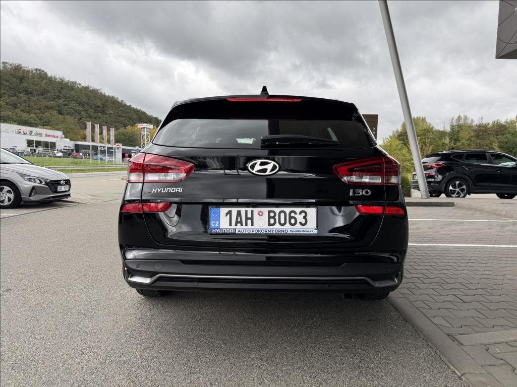 Hyundai i30 Kombi 998,0 74 kw