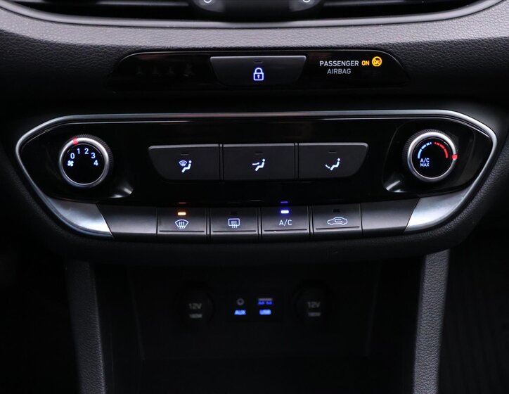 Hyundai i30 Kombi 1,6 l 81 kw