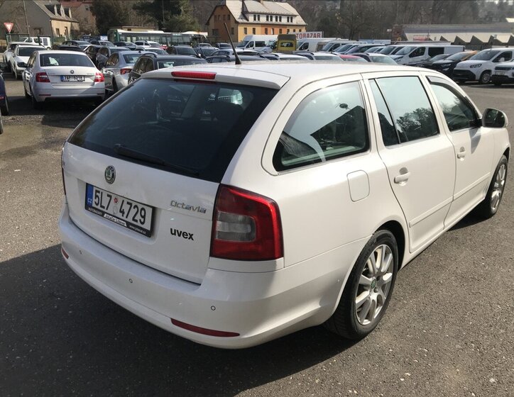 Škoda Octavia Kombi 2,0 l 103 kw