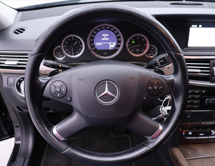 Mercedes-Benz Třídy E Kombi 3,0 l 170 kw