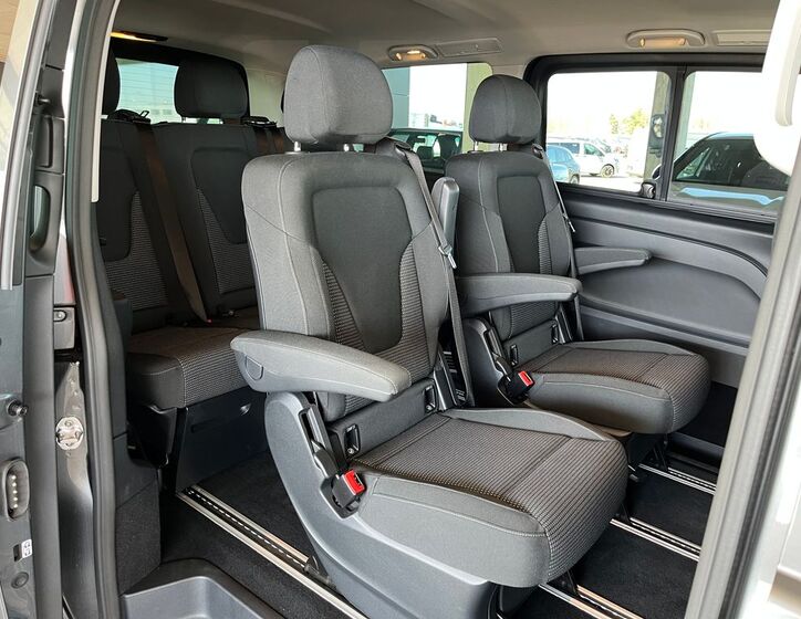 Mercedes-Benz Vito 21