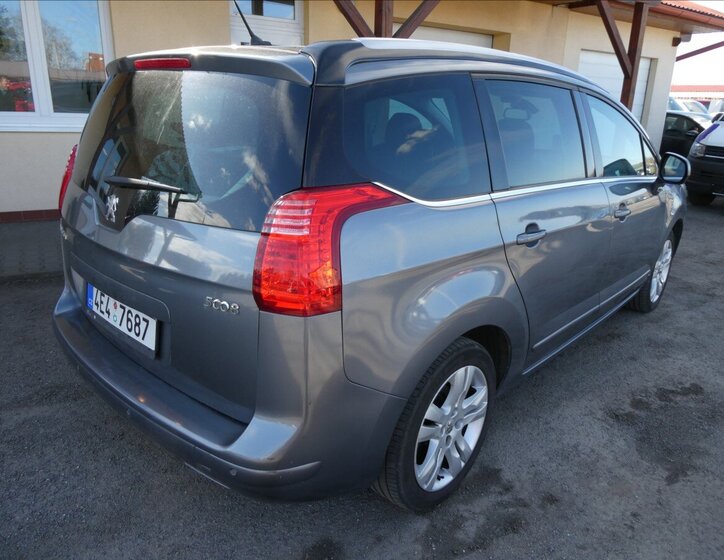 Peugeot 5008 MPV 1,6 l 115 kw
