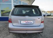 Mitsubishi Grandis 6