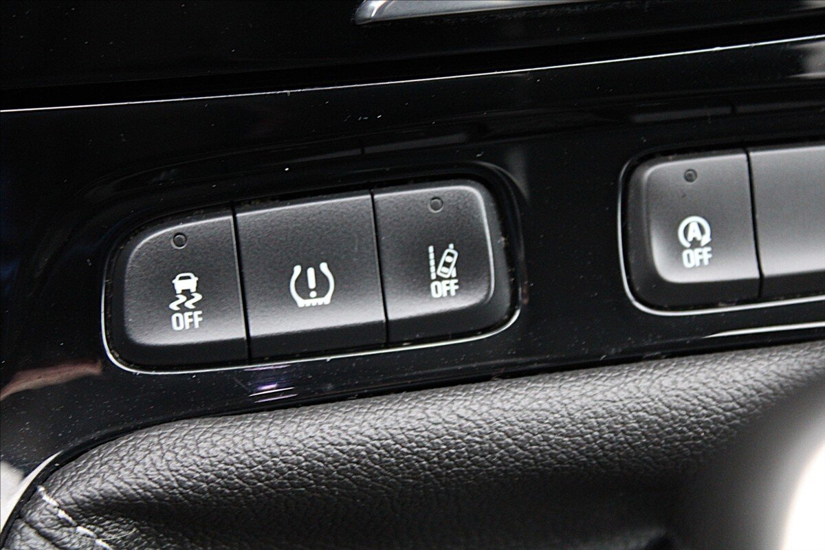 Opel Grandland X SUV 1,2 l 96 kw