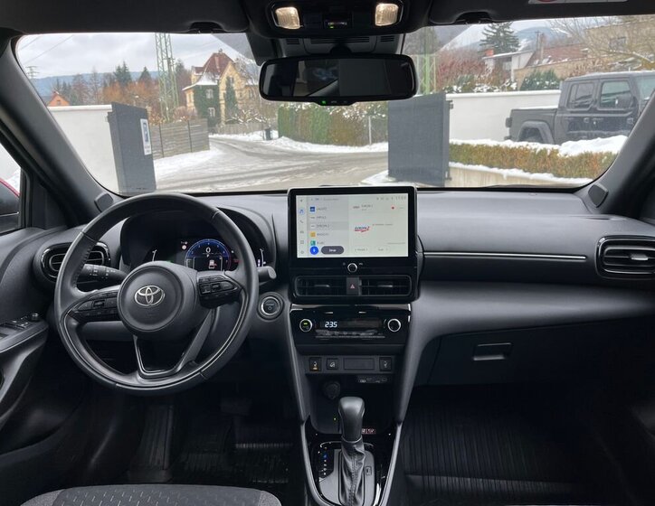 Toyota Yaris Cross SUV 1,5 l 68 kw