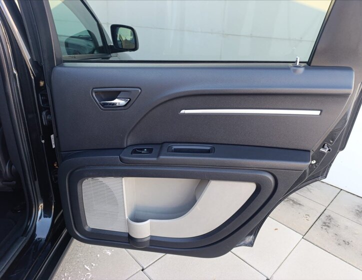 Dodge Journey SUV / Terénní 2,0 l 103 kw