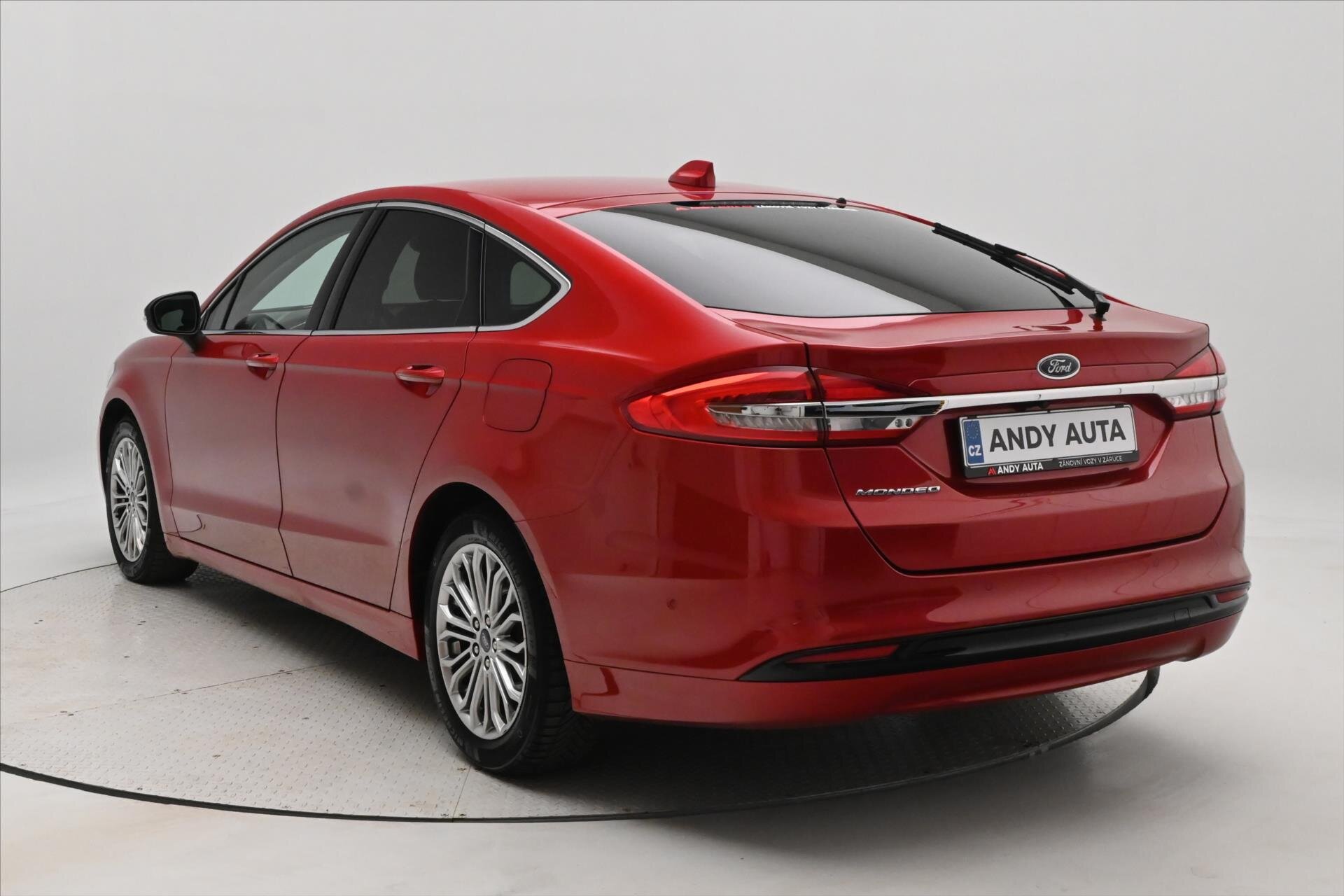 Ford Mondeo Liftback 2,0 l 110 kw