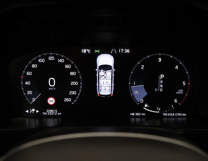 Volvo XC90 SUV / Terénní 2,0 l 173 kw