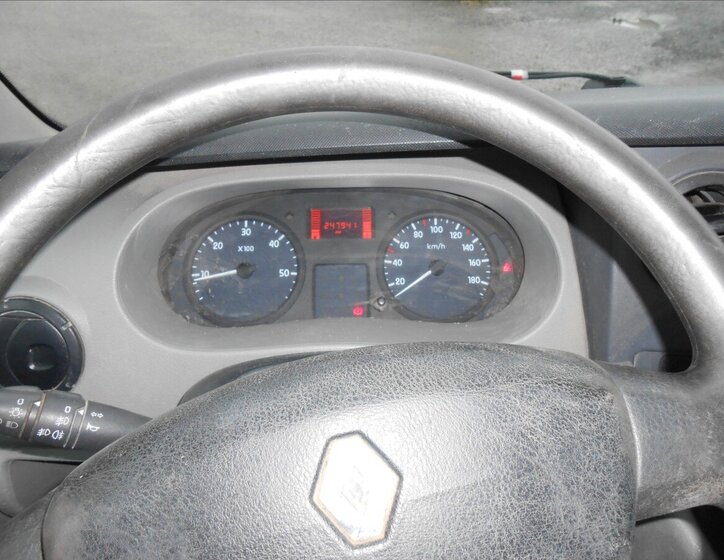 Renault Master 26