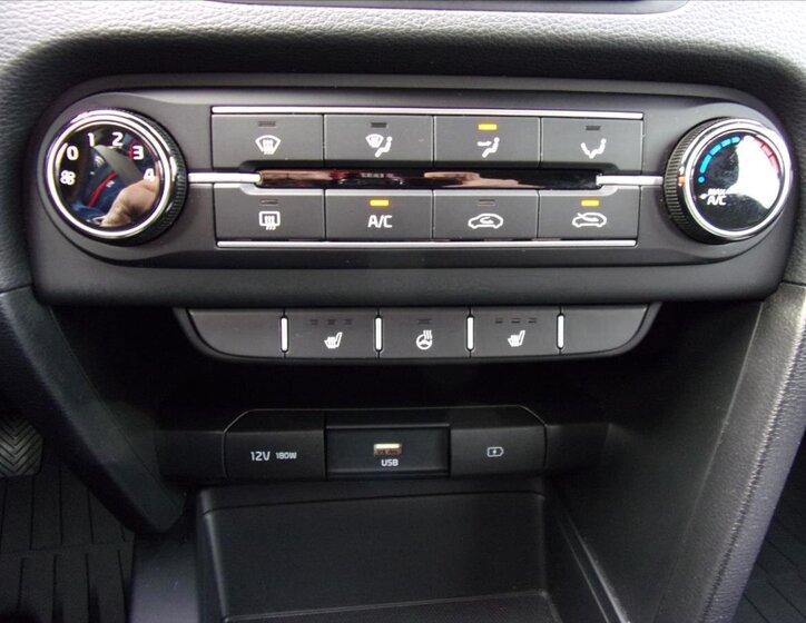 KIA Ceed Kombi 1,5 l 117 kw