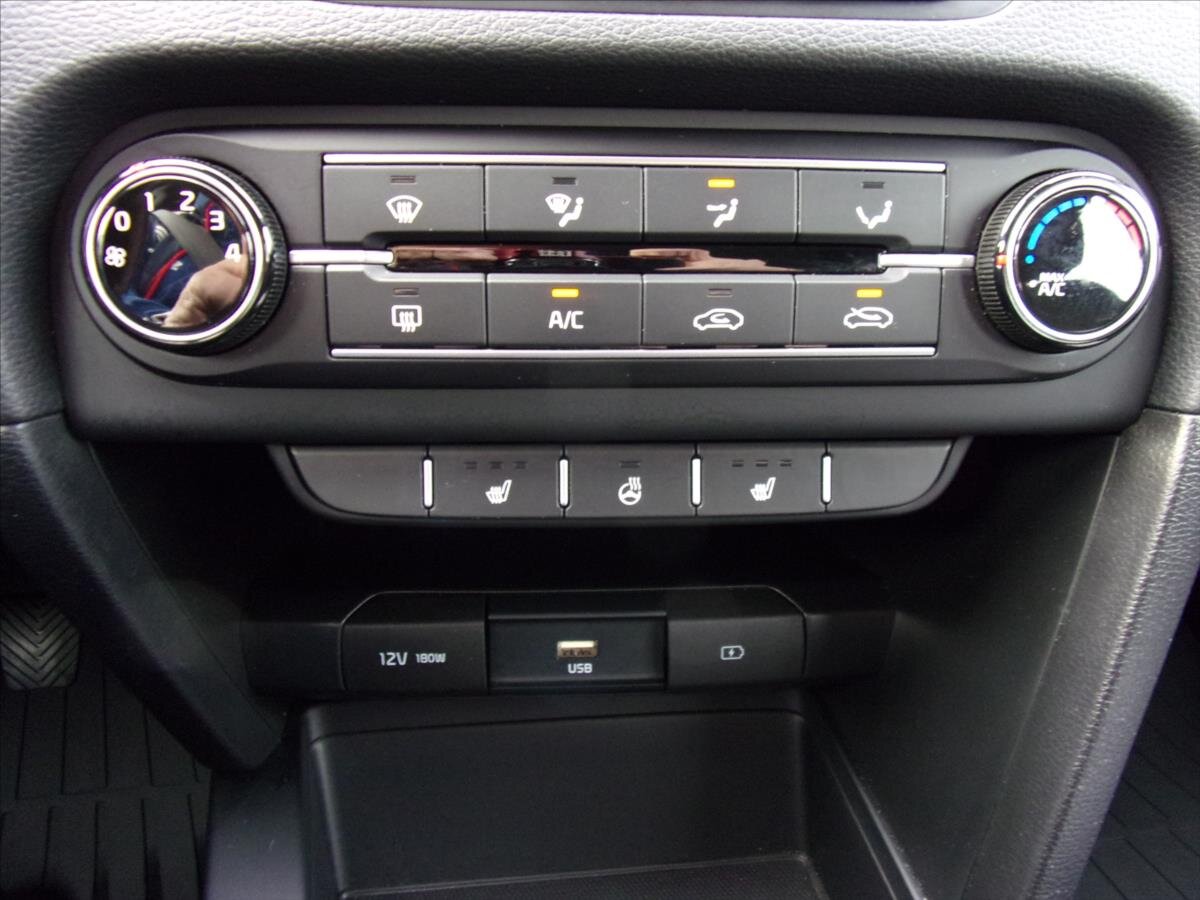 KIA Ceed Kombi 1,5 l 117 kw