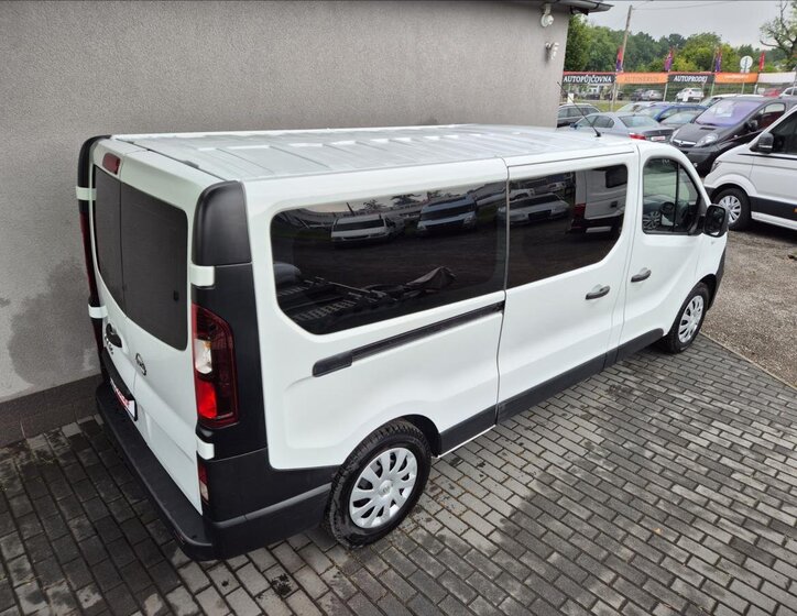 Opel Vivaro 7