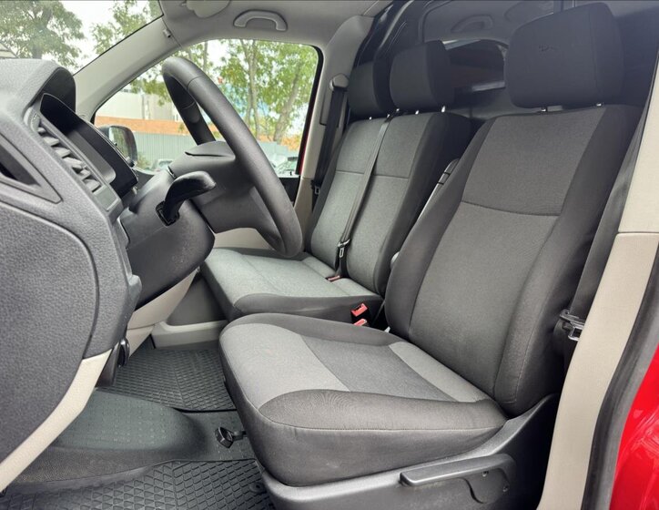 Volkswagen Transporter 28