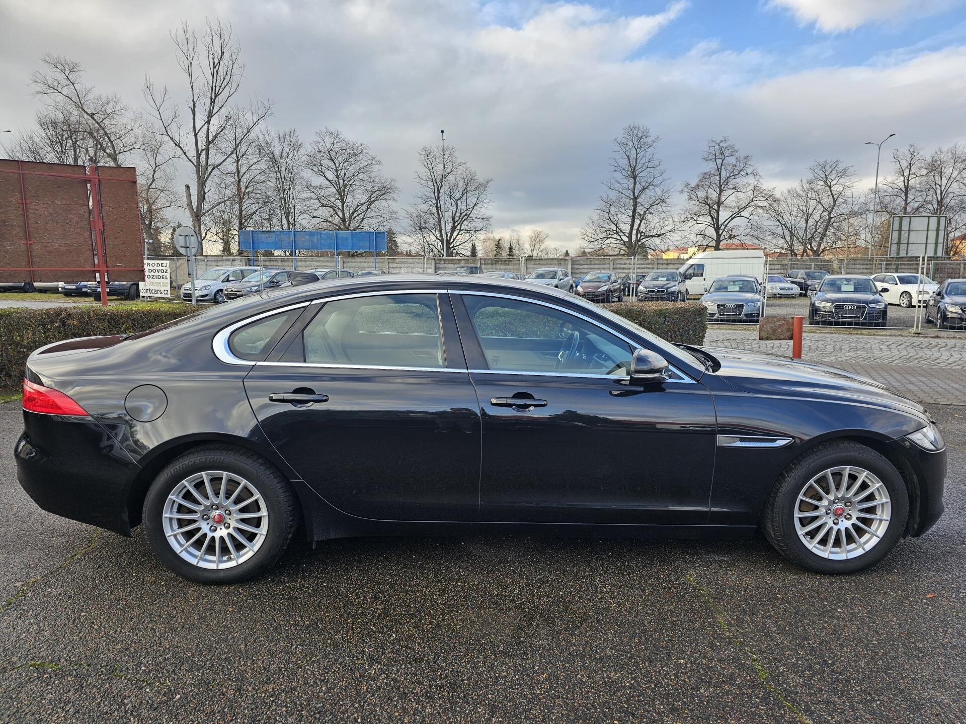 Jaguar XF Sedan 2,0 l 177 kw