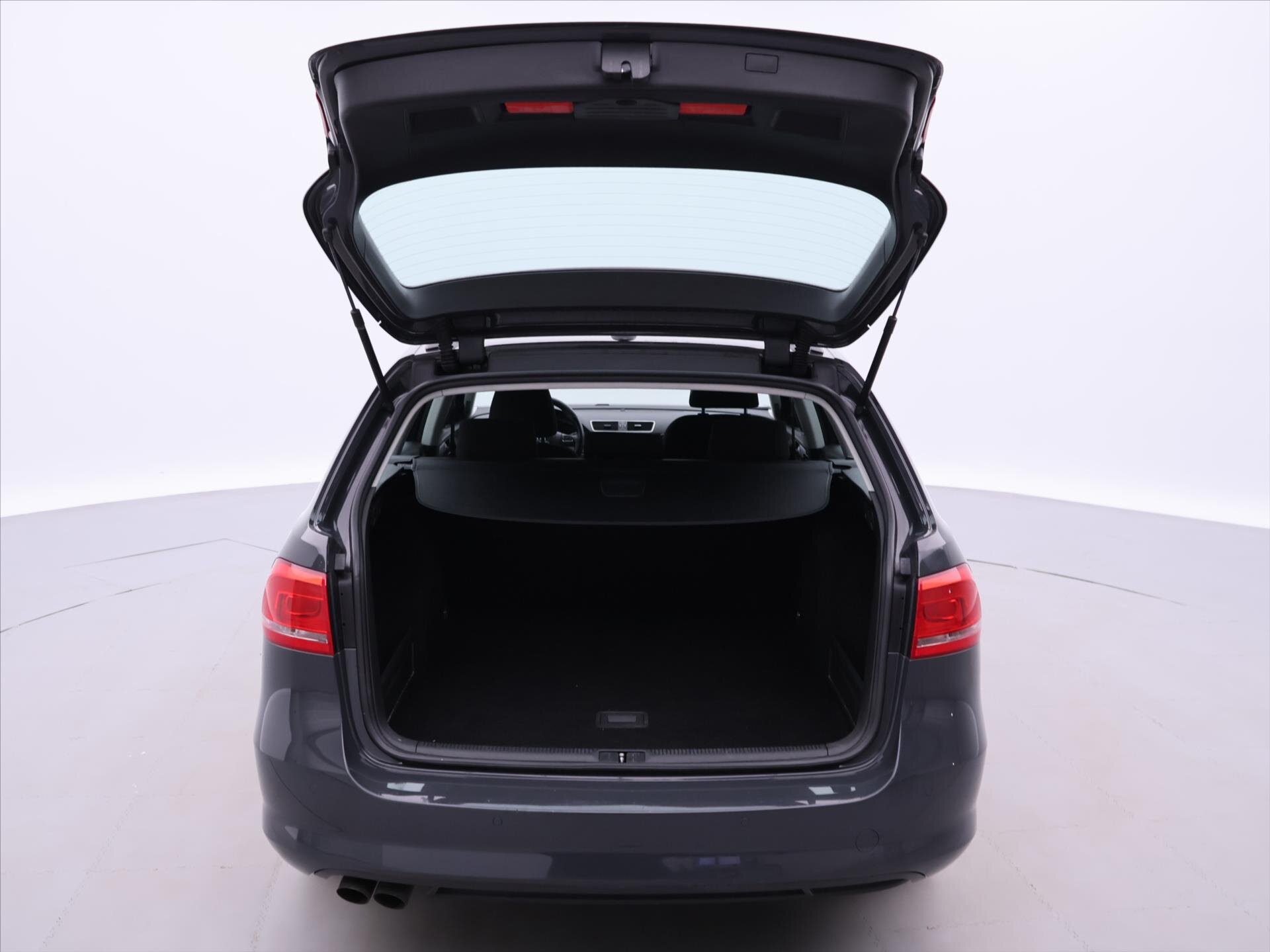 Volkswagen Passat Kombi 2,0 l 103 kw