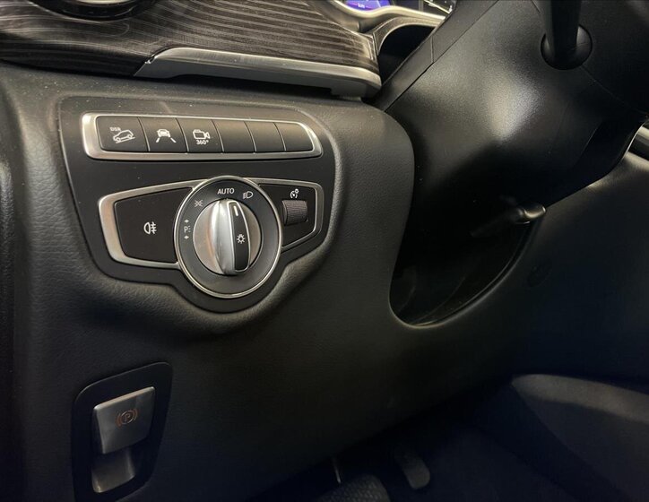 Mercedes-Benz Třídy V MPV 2,0 l 140 kw